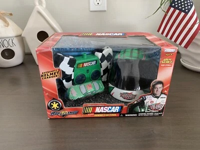 Road Champs #18 Nascar Bobby Labonte RC Car & Helmet Charger 1:64 24107 New - Image 1 of 4