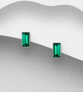 925 Sterling Silver Push-Back Earrings, Decorated with Green Crystal Glass - Picture 1 of 1