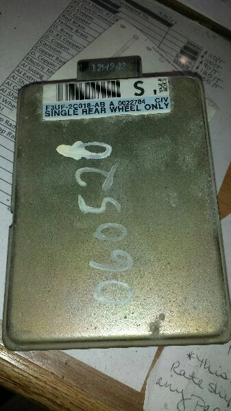 Chasis ECM rueda trasera ABS tablero derecho se adapta a 92-96 Ford E150 Van 296718 Foto 1 de 1