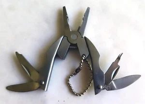5-in-1 Mini Pocket Multitool Stainless steel - Picture 1 of 2