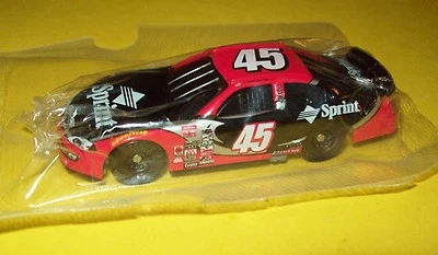 Dodge Intrepid 2002 Kyle Petty #45 Sprint 1/64 promoción cereal nuevo sellado Foto 1 de 2