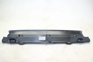 OEM BMW E60 530xi 04-10 Radiator Core Upper Support Bracket Shroud 17107519205 - Picture 1 of 4