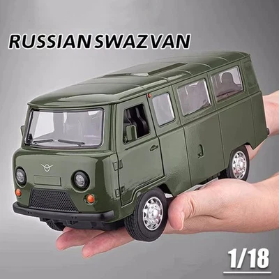 1:18 UAZ-452 russischer Kleintransporter Model Car with Light and Sound Features - Bild 1 von 4