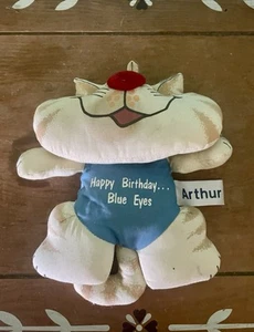 Russ Berrie Vintage Arthur The Cat Tiger Happy Birthday Blue Eyes - Picture 1 of 10