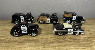 Muscle Machines Police Dept. Lot x5 - 1941 Willys Coupe, Ford Woody 1/64 diecast - Image 1 of 4