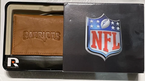 NFL Team Embossed Brown Leather Trifold Wallet  New England Patriots Cover