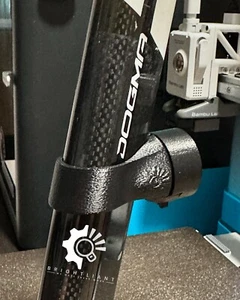 Soporte de tija de sillín Pinarello Dogma 2 Garmin Varia RTL515 RTL510 RVR315 - Imagen 1 de 9