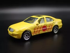 Mercedes-Benz S500 Coca Cola Raro Modello Auto Diecast Diorama In Scala 1:64 - Foto 1 di 7