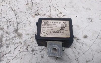 Centralina Immobilizzatore KIA SORENTO I JC 0K2NC677B0 2.5 Diesel 27600179 - Immagine 1 di 4