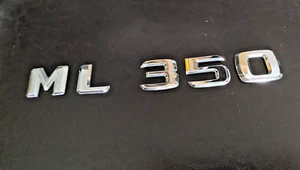 2006 - 2011 MERCEDES ML REAR EMBLEM LOGO LETTERS 06 07 08 09 10 11 OEM #1185G - Bild 1 von 7