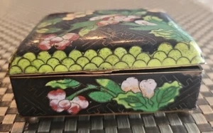 Chinese Cloisonne Jewelry Trinket Box Black Pink Floral Brass Enamel Vintage - Picture 1 of 19
