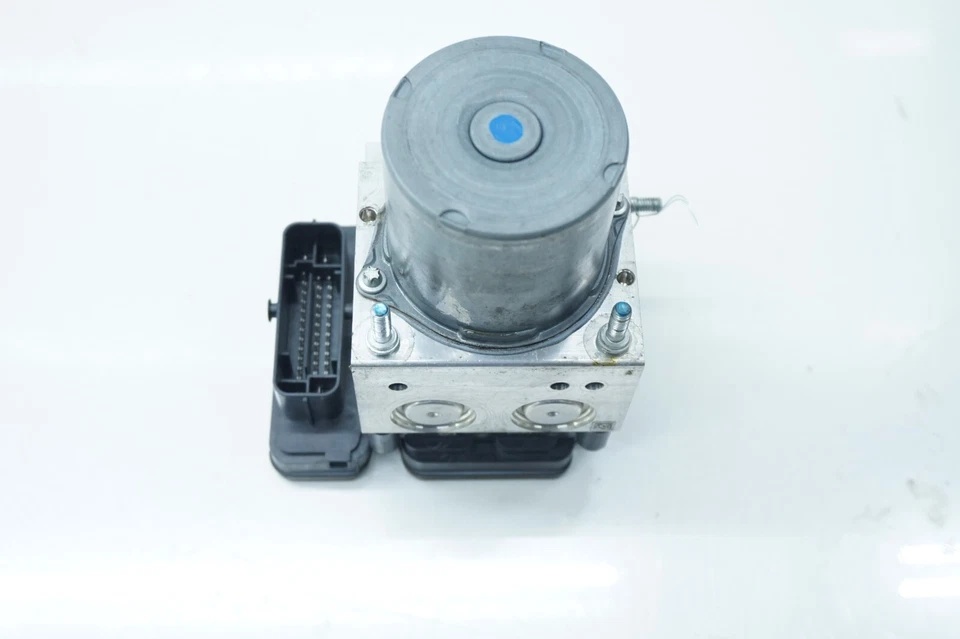 Bomba de freno ABS delantera derecha Acura RLX 2014-2017 OEM Foto 1 de 4