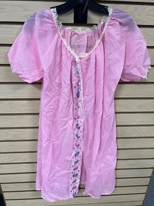 Vintage Pink Embroidered Detail Robe Cape Cotton Blend Size Medium CUTE - Picture 1 of 7