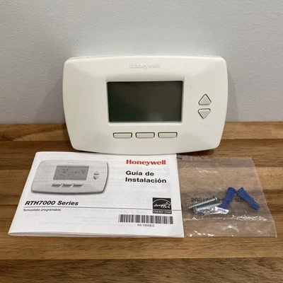 Honeywell Vision 5-1-1 Programmable Thermostat Backlight RTH7400D Tested Works - Image 1 of 4