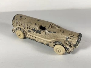 RARE BARCLAY BV-84 MILK TRUCK IN SHAPE OF  BOTTLE - Picture 1 of 11