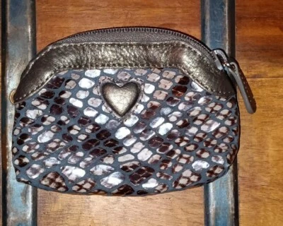 Cartera/Ajuste y Corazón Brighton Multicolor Cuero Cremallera Cambio Monedas Usada en Excelente Condición Foto 1 de 3
