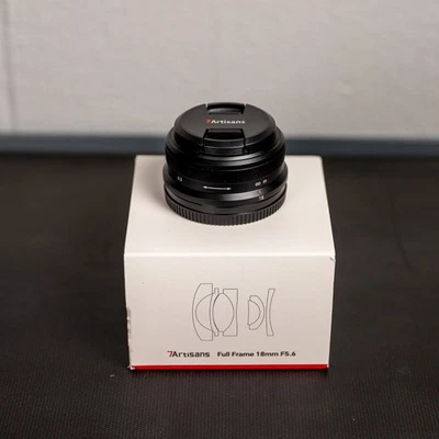 Lente panqueque gran angular de fotograma completo 7artisans 18 mm F5,6 para cámaras con montura L Foto 1 de 4