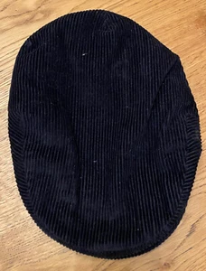 Cappello modello coppola in velluto nero coste piccole misura 58 - Foto 1 di 3