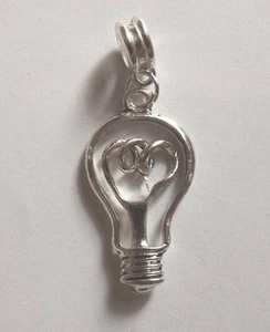 pendentif argenté ampoule 32x18 mm - Picture 1 of 1