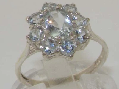 Anillo con racimo de aguamarina natural de oro blanco de 18k para mujer - tallas 4 a 12 Foto 1 de 4