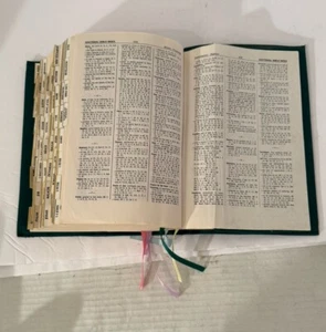 New American Bible, St. Joseph Med. Sz Edit-Paperback W/ Decorative Cover Tabs.. - Picture 1 of 15