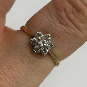 CZ Daisy Flower Cluster Ring 9ct 9k Yellow Gold - Size M - Picture 1 of 10