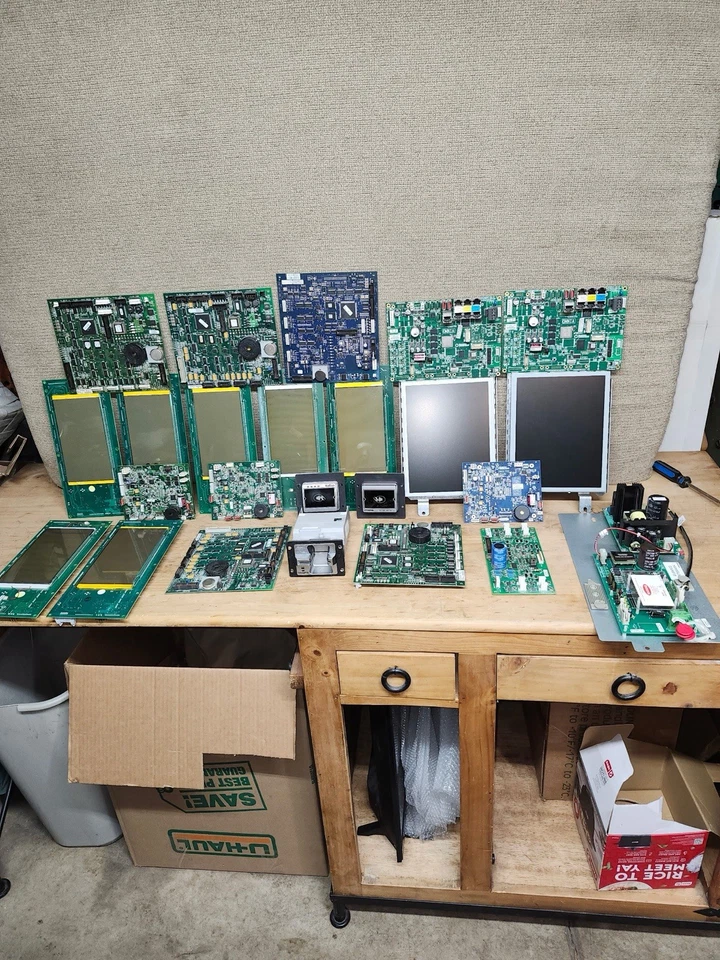 GILBARCO ENCORE FLEXPAY IV SET REFURBISHED $7,000 NORMALLY REDUCED 65% TO $2,450 - Image 1 of 1