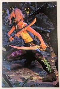 SOMETHING IS KILLING THE CHILDREN #31 Mike Mayhew Exclusive Fully SIGNED w/COA - Picture 1 of 3