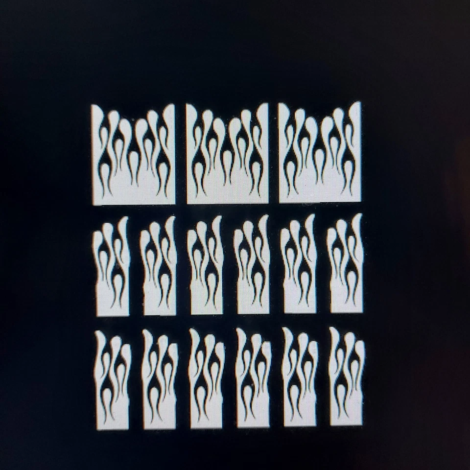 NUEVO Máscara de pintura de llama plantilla coche ranura 1/64 ho lexan carrocería bsrt viper tyco wizzard Foto 1 de 1