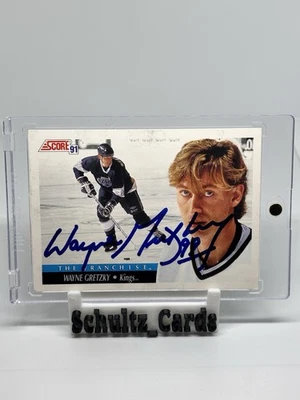 1991 Score THE FRANCHISE Wayne Gretzky AUTO ON CARD #422 HOF - Image 1 of 4