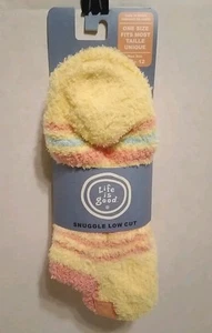 Life is Good Women Snuggle Lowcut Socks Stripes Canary Yellow One Size 25281 - Picture 1 of 9