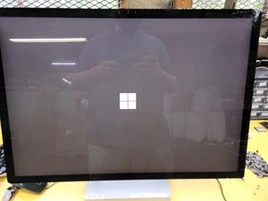 Microsoft Surface Studio 2 28" i7-7820HQ, 32GB DDR4, GTX 1070 READ !!! - Picture 1 of 20