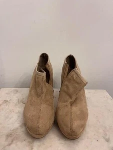 stivaletti beige 41 scamosciati ottime condizioni - Foto 1 di 2