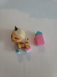 Lol Surprise Pet Kitty Glitter Spy Secret Agent Cat Shoes Blue Eyes MGA - Picture 1 of 4