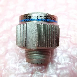 Conector circular Deutsch D38999 26FC4PN Mil Spec 4 pines - Imagen 1 de 9