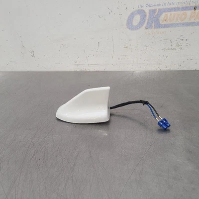 21 2021 FORD MUSTANG ECOBOOST SHARK FIN ANTENNA WHITE JD9T19K351AA - Image 1 of 4