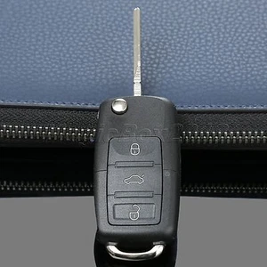 Estuche con llavero remoto abatible de 3 botones para Golf Passat Polo Jetta - Imagen 1 de 12