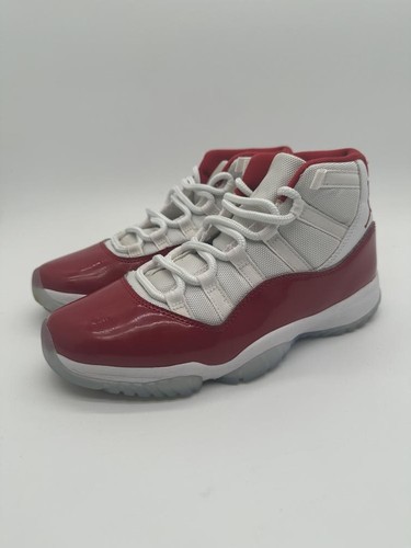 Taglia 8M 9.5W Jordan 11 Retro Cherry (2022) CT8012 116