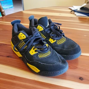 Air Jordan 4 Retro (PS) Zapatos Niño Pequeño 2Y Thunder Negro Amarillo BQ7669-017 - Imagen 1 de 8