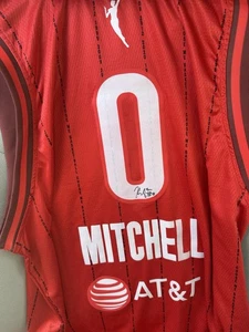 Kelsey Mitchell SIGNED Indiana Fever Jersey Autographed Size L - Picture 1 of 3