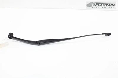 CHEVROLET TRAX 2024 BRAZO LIMPIAPARABRISAS DELANTERO DERECHO LADO PASAJERO OEM Foto 1 de 4