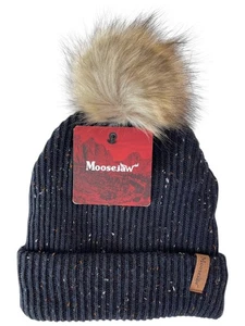 Neu Moosejaw Winter Strick Beanie Strumpf mittellang schwarz Mütze Winterfetti Bommel - Bild 1 von 4