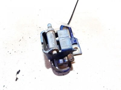 Volkswagen Golf 1999 Front Door Hinge used, Genuine #1041063-29 - Imagem 1 de 4