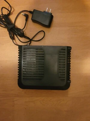 Cisco DPC3825 4 Port DOCSIS 3.0 Gateway LAN Wireless Modem Router w/ Adapter - Image 1 of 4