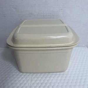 Micro Ware Anchor Hocking 6x7x4 2qt. Asas/cubierta de cazuela beige - Imagen 1 de 8