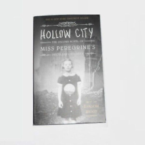 Hollow City: The Second Novel of Miss Peregrine's Peculiar Children Paperback LN