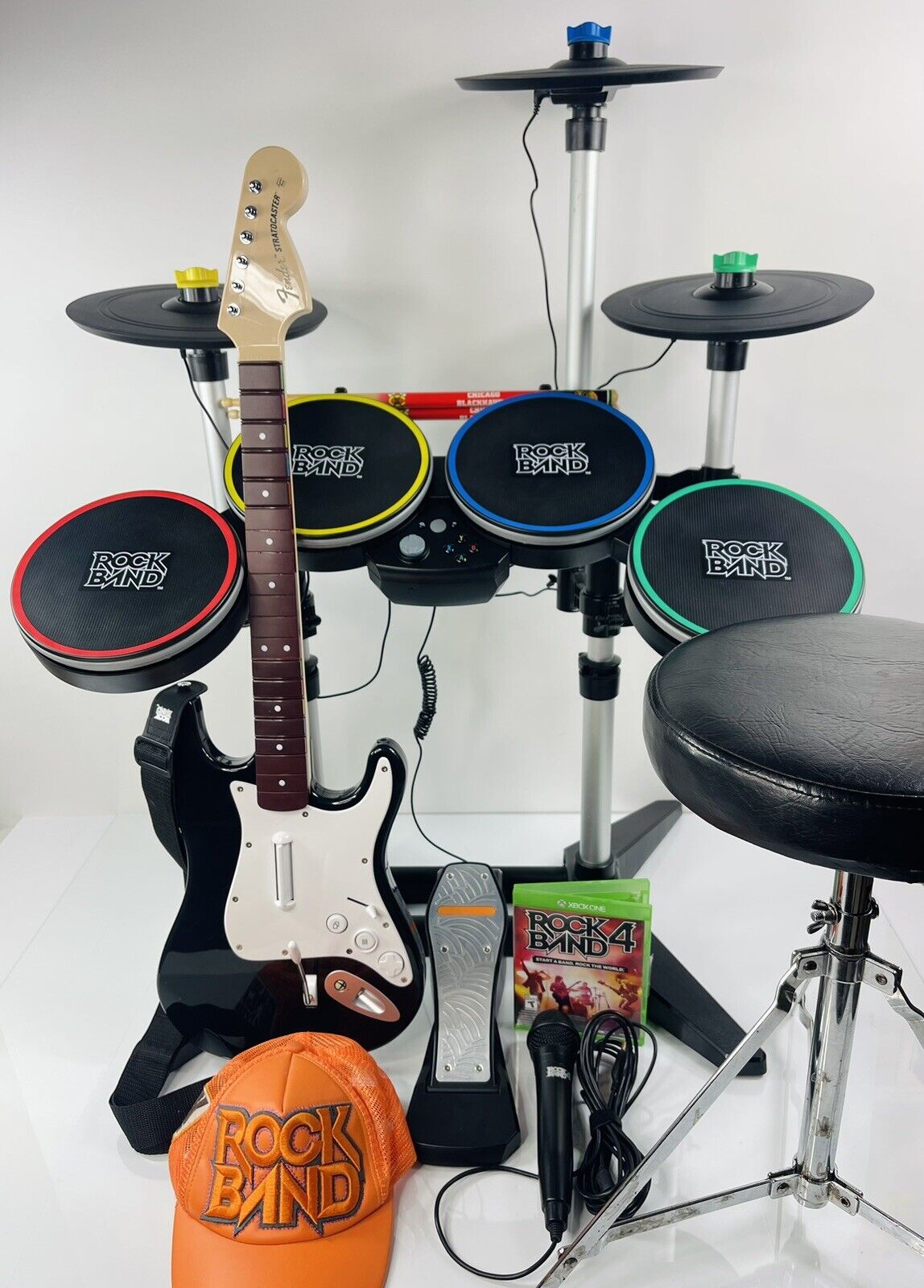 Rock Band 4 Xbox One Bundle Wireless Fender Guitar Drums Pro Cymbals  Mic Game