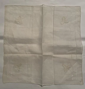 Vintage Hankie White Hand Rolled Handkerchief Irish Linen New - Picture 1 of 4