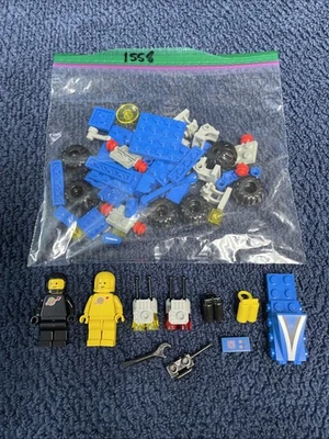 LEGO Classic Space 1558 Mobile Command Trailer 100% Complete Good Shape - Image 1 of 4