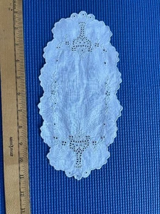 Madiera Leinen Oval Brot Tablett Einsatz Doilly - Antik - Bild 1 von 2